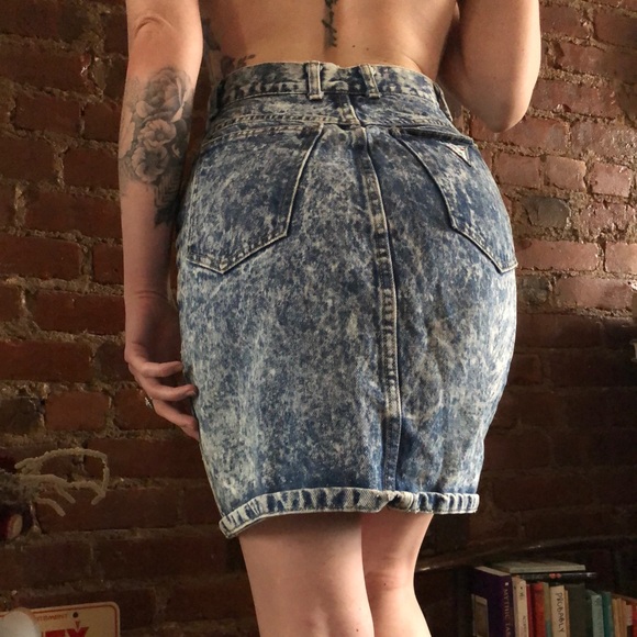 Vintage Guess Skirt - Picture 1 of 4